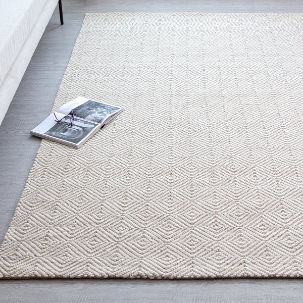 Chillon Tan Ivory Jute Wool Diamond Area Rug – Anji Mountain